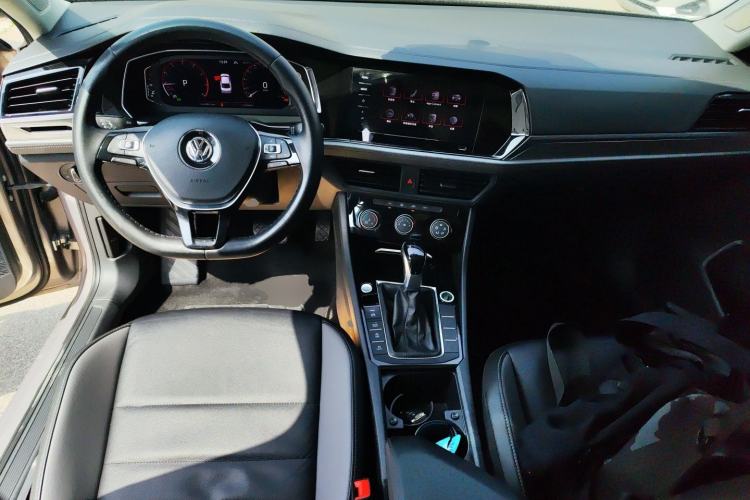Used Volkswagen Sagitar 2021 280TSI DSG Excellence Edition Center Console