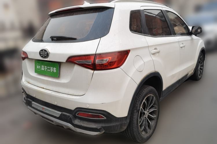 Used FAW Senya R7 2016 1.6L Manual Smart Version