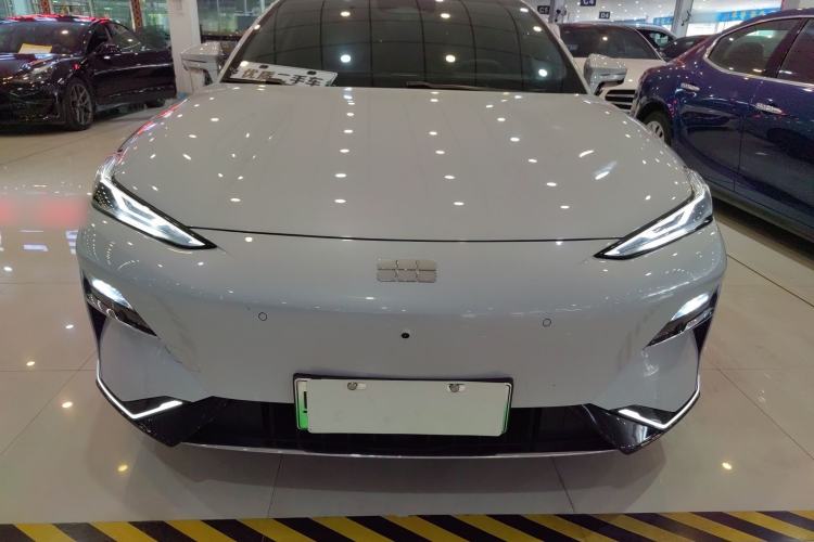 Used Geely Galaxy E8 2025 700 km Long-Range Intelligent Driving Version
