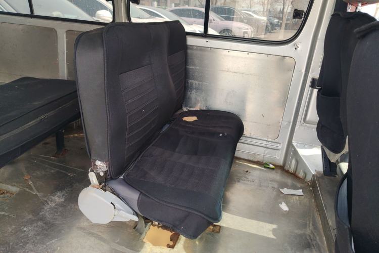 Used Jinbei Express 2017 2.0L Standard Version V19