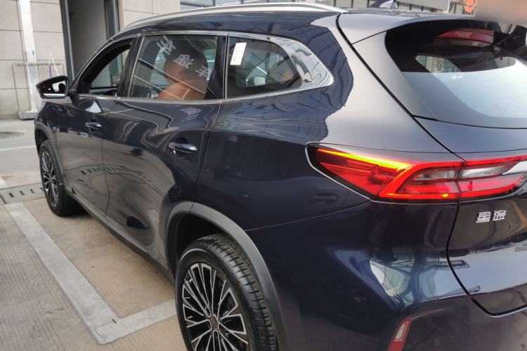 Used EXEED Lingyun 2025 300T Two-Wheel Drive Starry Edition
