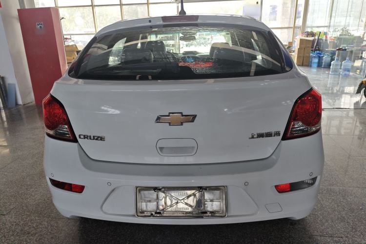 Used Chevrolet Cruze 2013 Hatchback 1.6L Manual Luxury Model
