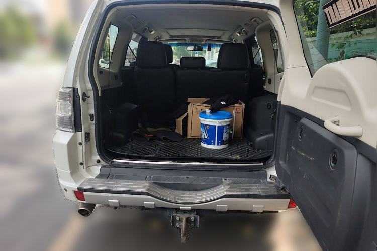 Used Mitsubishi Pajero 2014 3.0L Elite Upgrade Edition
