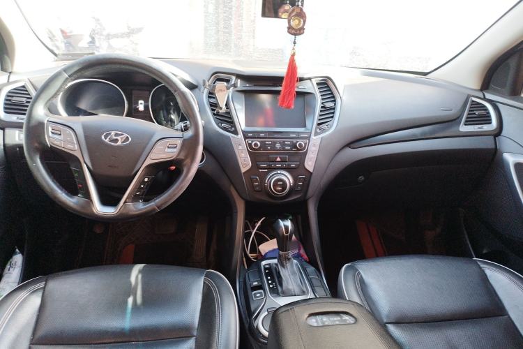 Used Hyundai Santa Fe 2017 2.0T Automatic All-Wheel Drive Smart 7-Seater