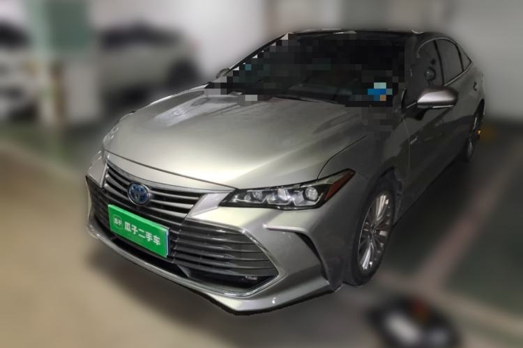 Used Toyota Avalon 2019 Dual-Engine 2.5L XLE Prestige Version China VI Standard