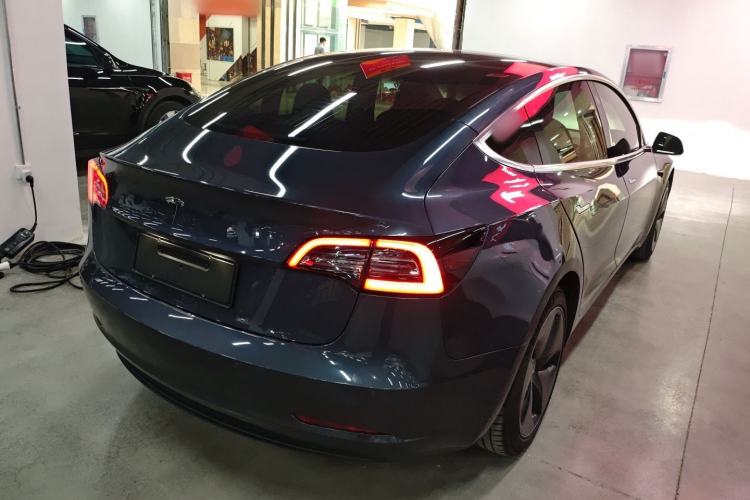 Used Tesla Model 3 2019 Long-Range Rear-Wheel-Drive Version