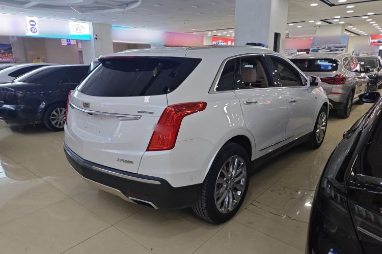 Used Cadillac XT5 2018 28E 4x4 Platinum Edition
