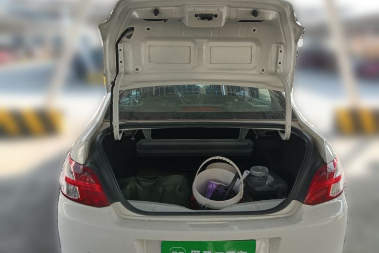 Used Peugeot 301 2016 1.6L Manual Comfort Edition
