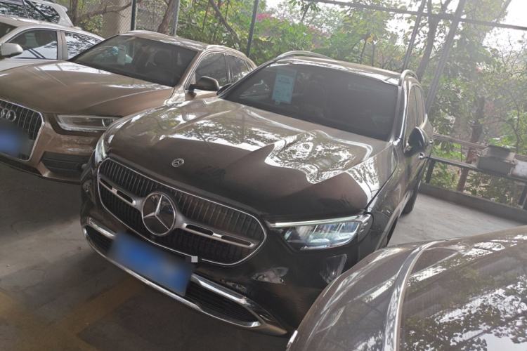 Used Mercedes-Benz GLC 2023 Facelift GLC 260 L 4MATIC Dynamic Version 5 Seats