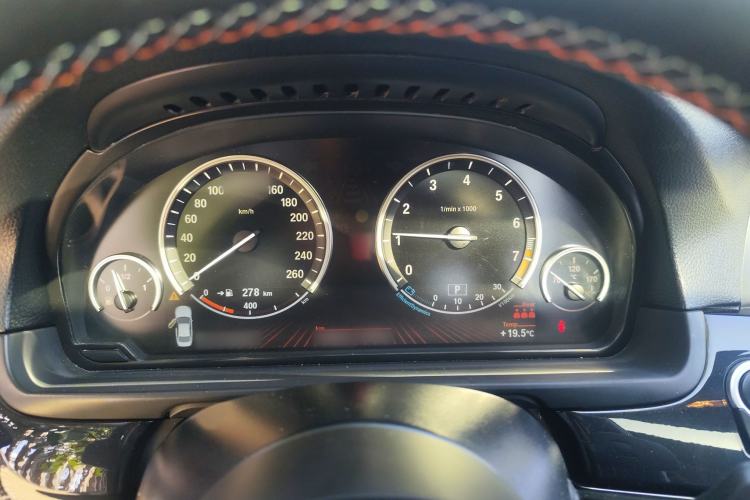 Used BMW 5 Series 2014 520Li Elegant Model