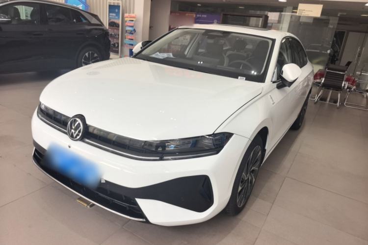 Used Volkswagen Sagitar 2026 Model L 300TSI DSG Luxury Version