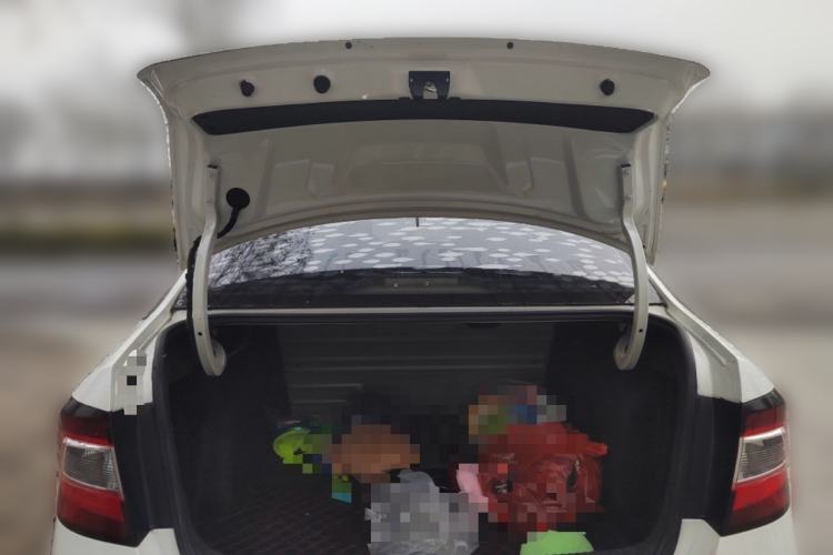 Used Skoda Rapid 2018 1.6L Automatic Comfort Edition Trunk