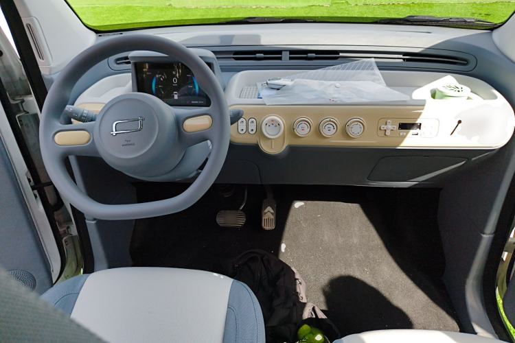 Used Bestune Pony 2024 170km Vitality Horse Center Console