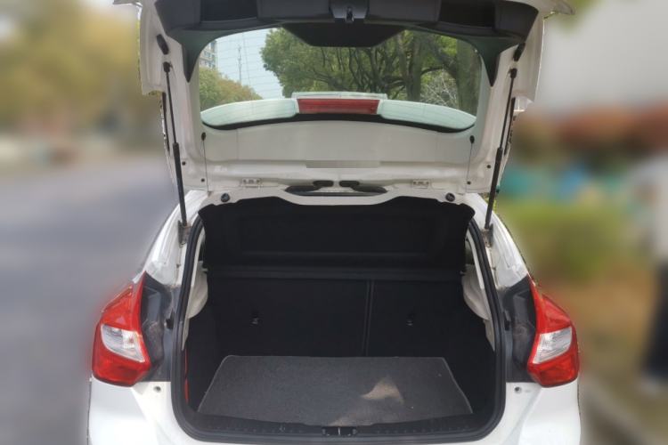 Used Ford Focus 2012 Hatchback 1.6L Automatic Fashion Edition
