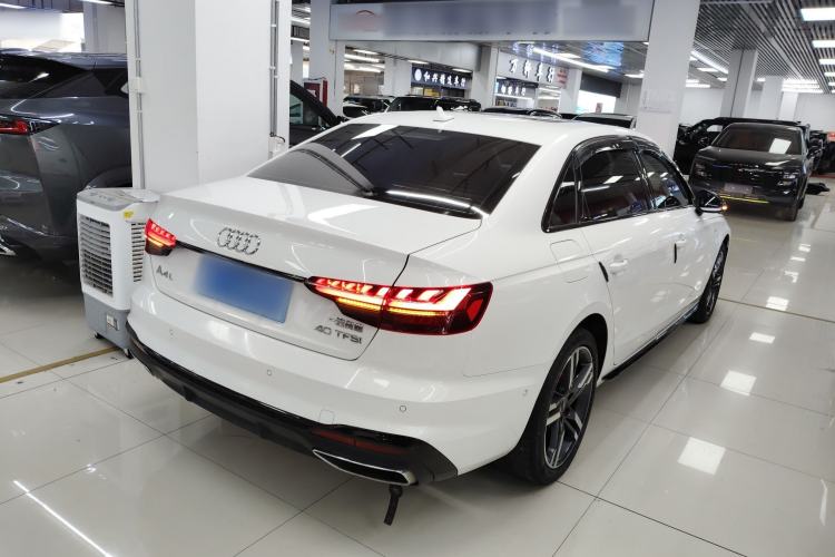 Used Audi A4L 2022 40 TFSI Luxury Dynamic Model