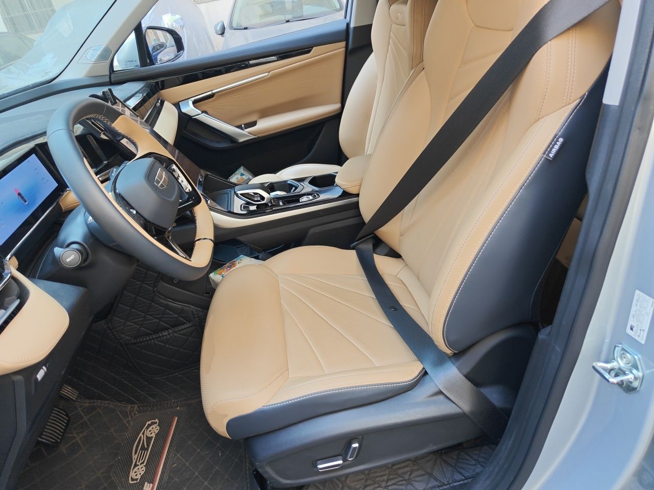 Geely Auto FX11 2023 1.5TD DCT Prestige Edition — снимка 15