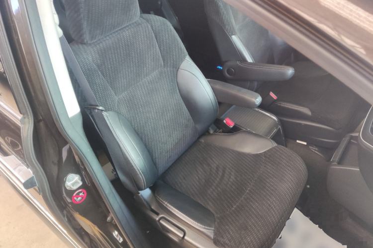 Used Honda Elysion 2016 2.4L Comfort Edition Right Front Seat