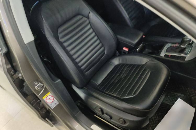 Used Volkswagen Magotan 2013 1.8TSI Luxury Model