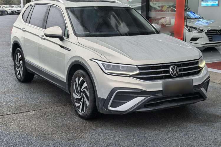 Used Volkswagen Tiguan L 2022 330TSI Automatic Two-Wheel Drive Smart Edition