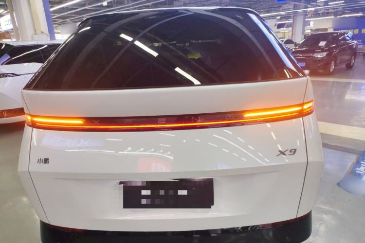 Used XPeng X9 2025 740 Ultra-Long Range Max