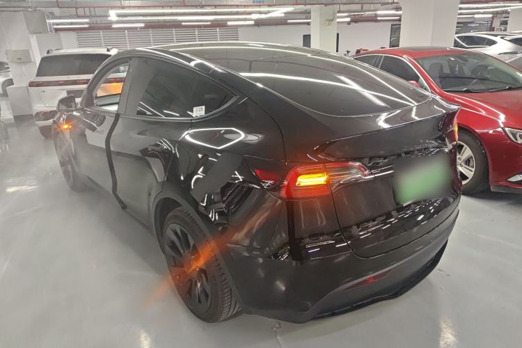 Used Tesla Model Y 2021 Long-Range All-Wheel-Drive Version 3D7