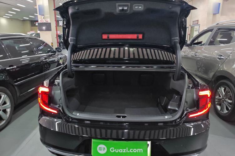 Used Volvo S90 New Energy 2025 Plug-in Hybrid Four-Wheel Drive Long-Range Luxury Smart Edition Trunk