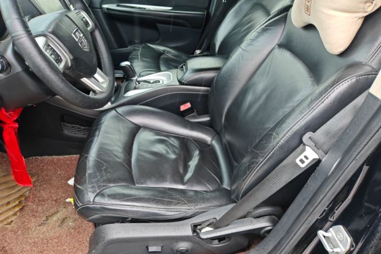 Used Dodge Journey 2013 2.4L Two-Wheel Drive Luxury Version