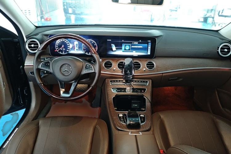 Used Mercedes-Benz E-Class 2018 Facelift E 300 L Luxury Edition
