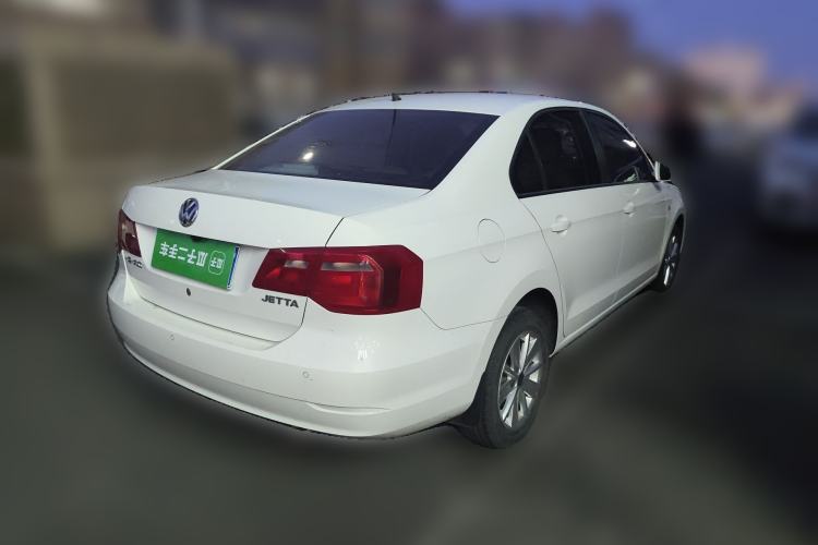 Used Volkswagen Jetta 2015 1.6L Manual Comfort Model