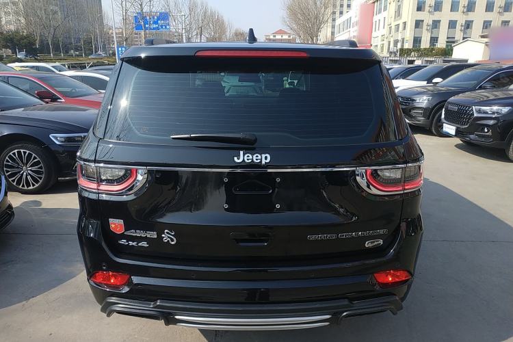 Used Jeep Grand Commander 2018 2.0T Four-Wheel Drive Smart Enjoyment Version China V Emission Standard
