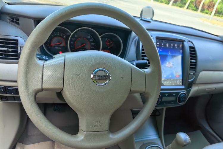 Used Nissan Sylphy 2016 Classic 1.6XE Manual Leading Edition Steering Wheel