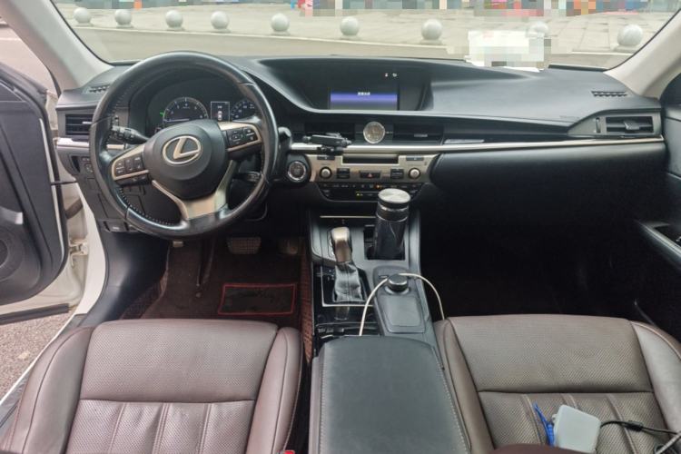 Used Lexus ES 2017 200 30th Anniversary Edition
