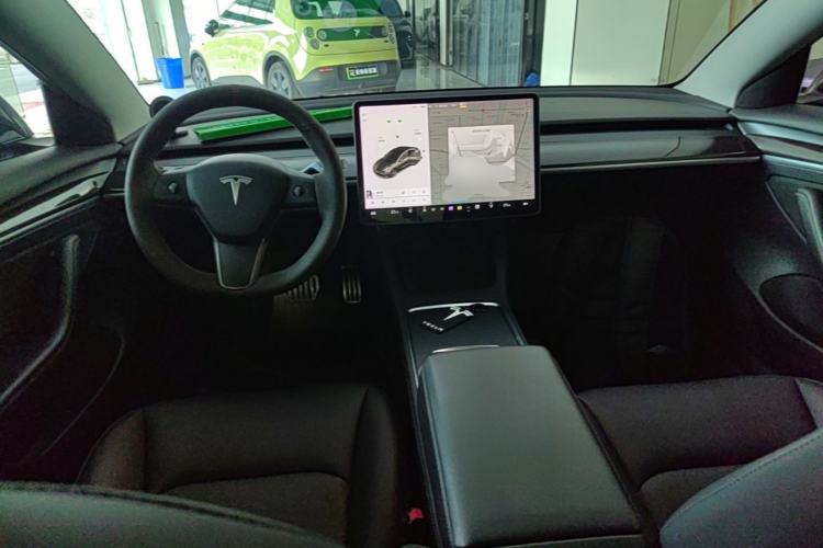 Used Tesla Model 3 2021 Revised Performance Version with All-Wheel Drive 3D1 Center Console