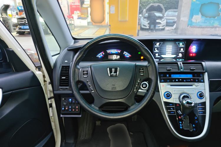 Used Luxgen Great 7 MPV 2013 2.0T Executive Model