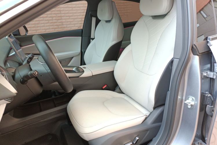 Used ARCFOX Alpha S5 2024 708MAX 200kW Left Front Seat