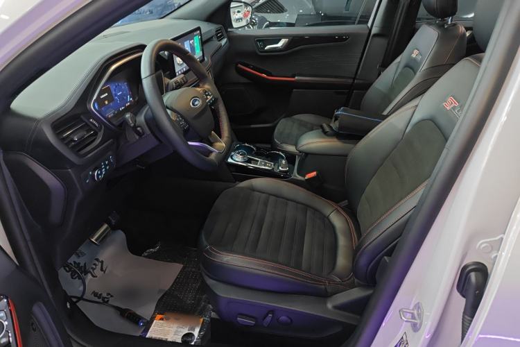 Used Ford Escape 2024 EcoBoost 245 Four-Wheel Drive ST-Line Pro Trim