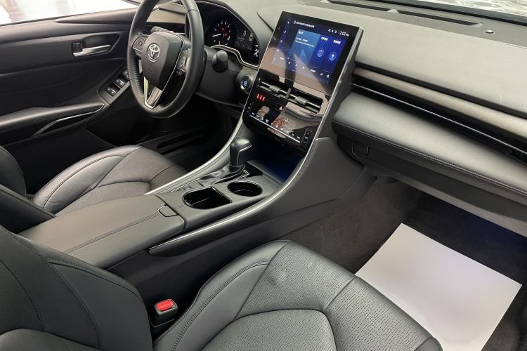 Used Toyota Avalon 2022 2.0L Luxury Edition Interior 2