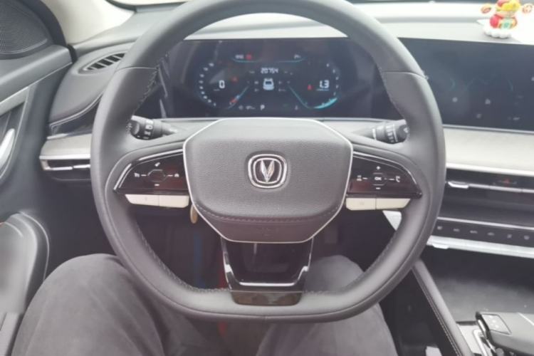 Used CHANGAN Eado 2023 Changan Edition PLUS Blue Whale NE 1.4T GDI DCT Prestige Version Steering Wheel