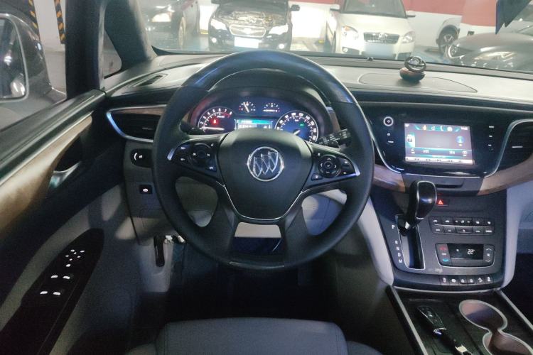 Used Buick GL8 2018 ES 28T Comfort Model China VI Standard Steering Wheel