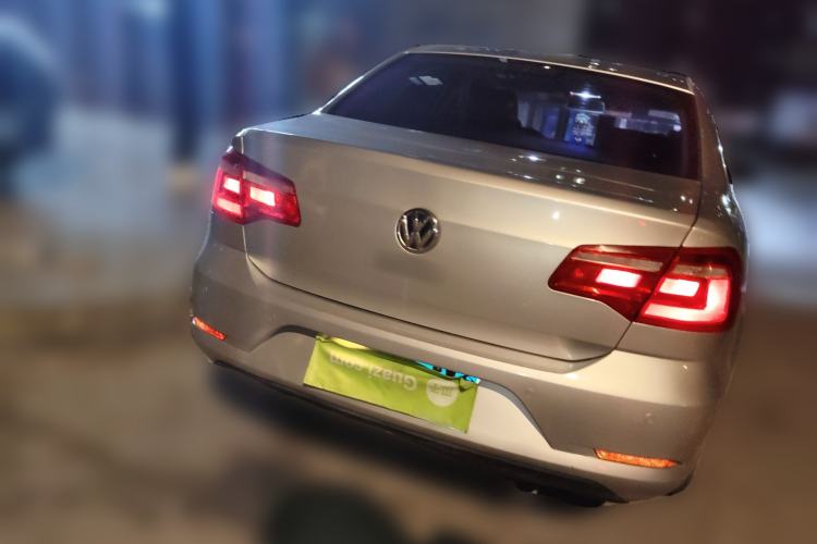 Used Volkswagen Bora 2015 Value Edition 1.6L Manual Fashionable Style
