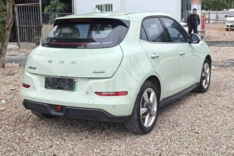 Used ORA Good Cat 2023 401 km Standard Range Luxury Version Lithium Iron Phosphate Exterior 5