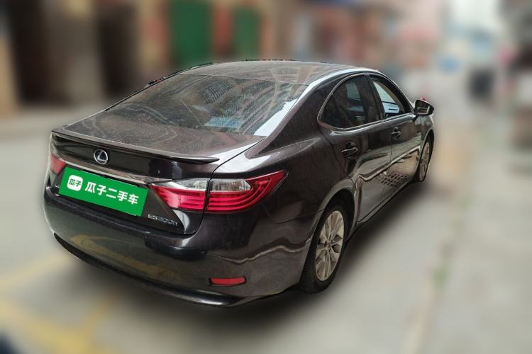 Used Lexus ES 2014 300h Elite Edition