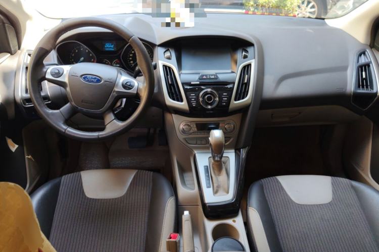 Used Ford Focus 2012 Sedan 1.6L Automatic Fashion Edition