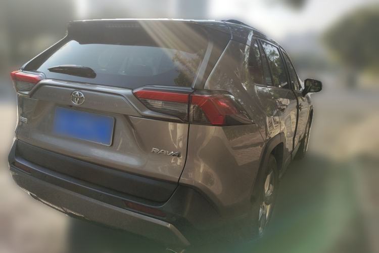 Used Toyota RAV4 2021 2.0L CVT Two-Wheel Drive Fashion PLUS Edition