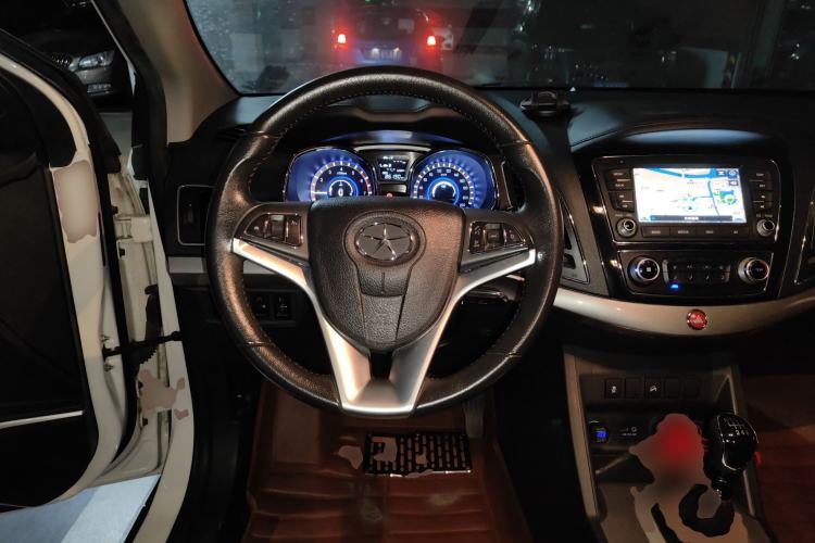 Used JAC Refine S5 2015 1.5T Manual Comfort Model
