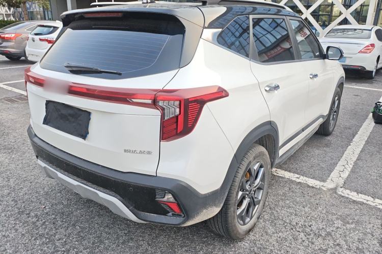 Used Kia Seltos 2023 1.5L CVT Luxury Edition Rear Right 45 Deg