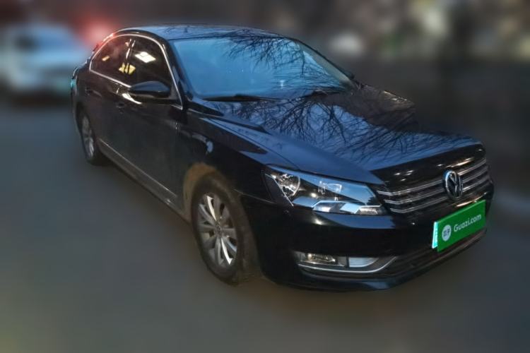 Used Volkswagen Passat 2014 1.8TSI DSG Prestige Edition Front Right 45 Deg