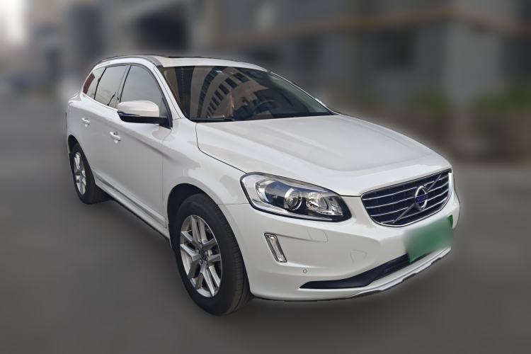 Used Volvo XC60 2017 T5 Smart Upgrade Edition Front Right 45 Deg