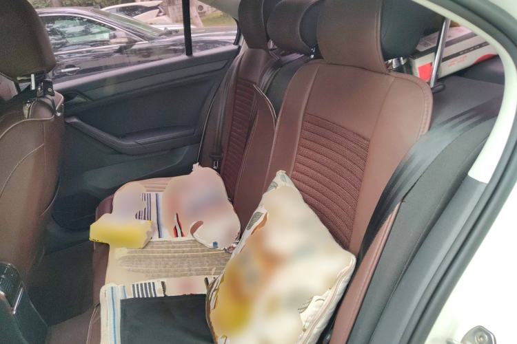 Used Volkswagen Jetta 2017 1.5L Automatic Fashion Model Left Rear Seat