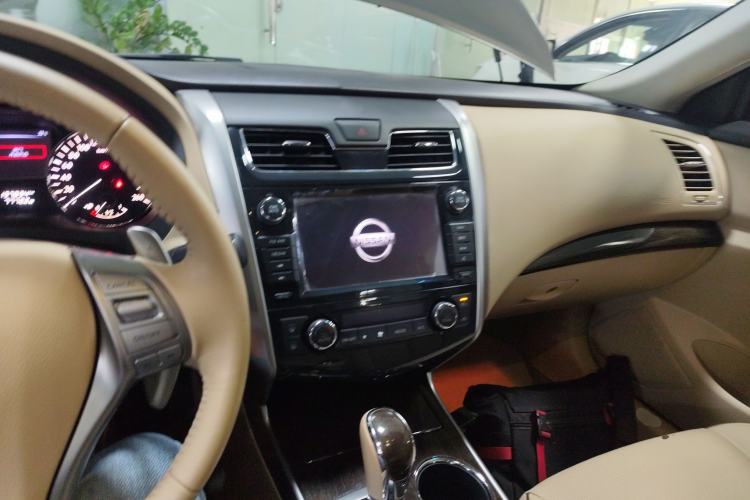 Used Nissan Teana 2014 Duke 2.5L XV Deluxe Edition
